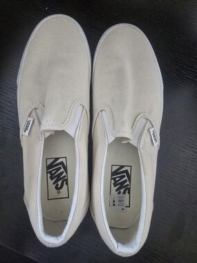 Vans Beige Slip-On Canvas Shoes - Like New (W8/M6.5)